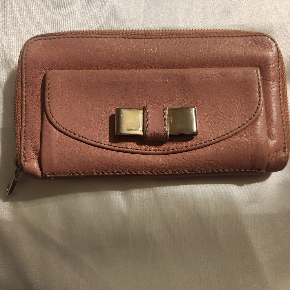 Chloe Pink Leather Wallet with Gold Accent